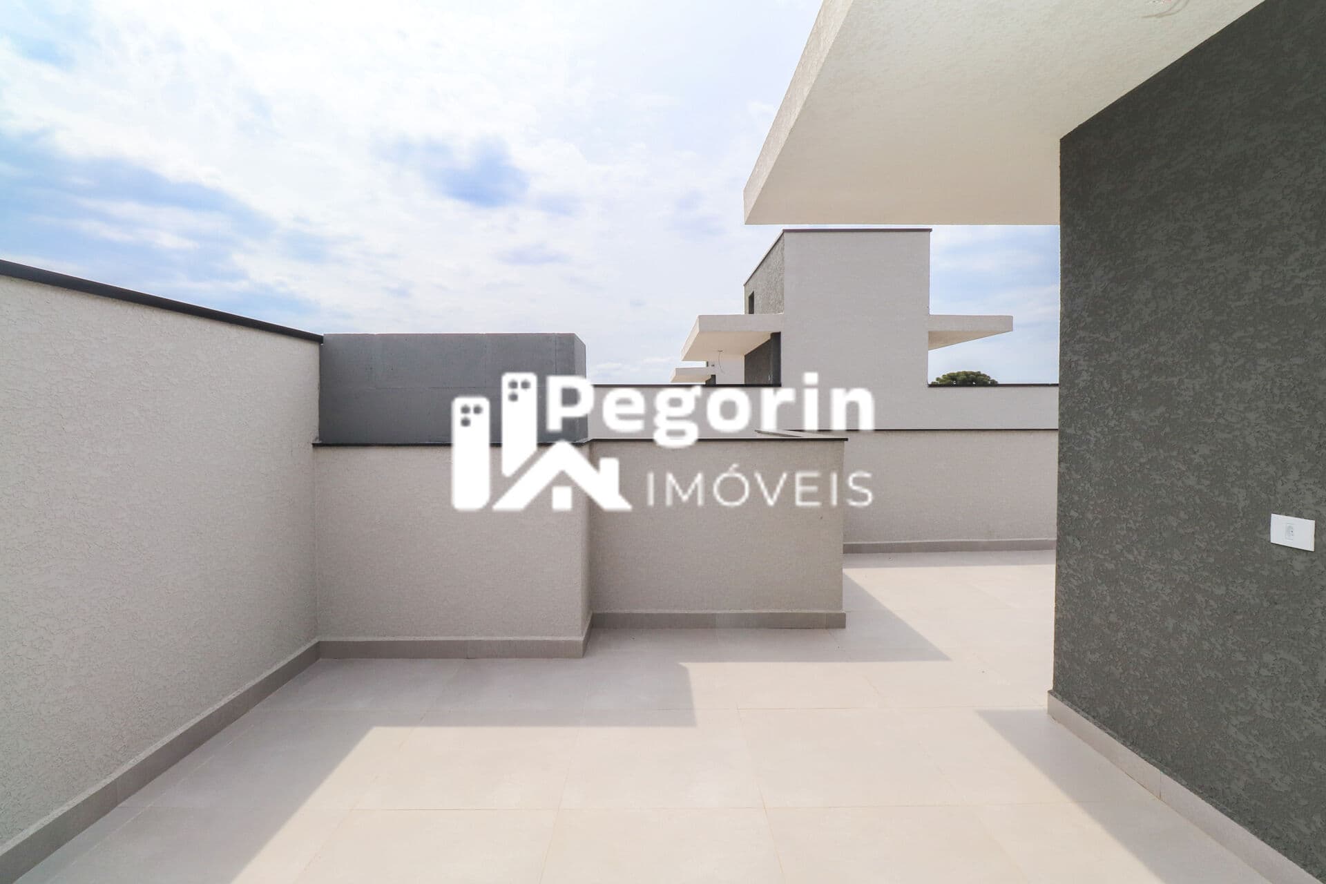 Sobrado à venda em Curitiba, Boqueirão, com 3 quartos, 133,00m²
