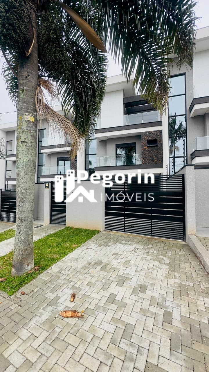 Sobrado à venda em Pinhais, Centro, com 3 quartos, 155,33m²