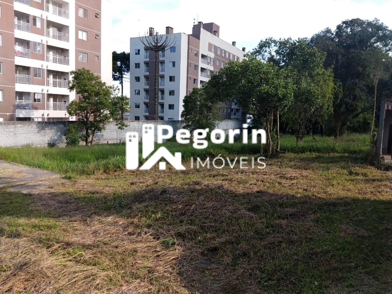Terreno à venda em Pinhais, Jardim Cláudia, 6.325,00m²