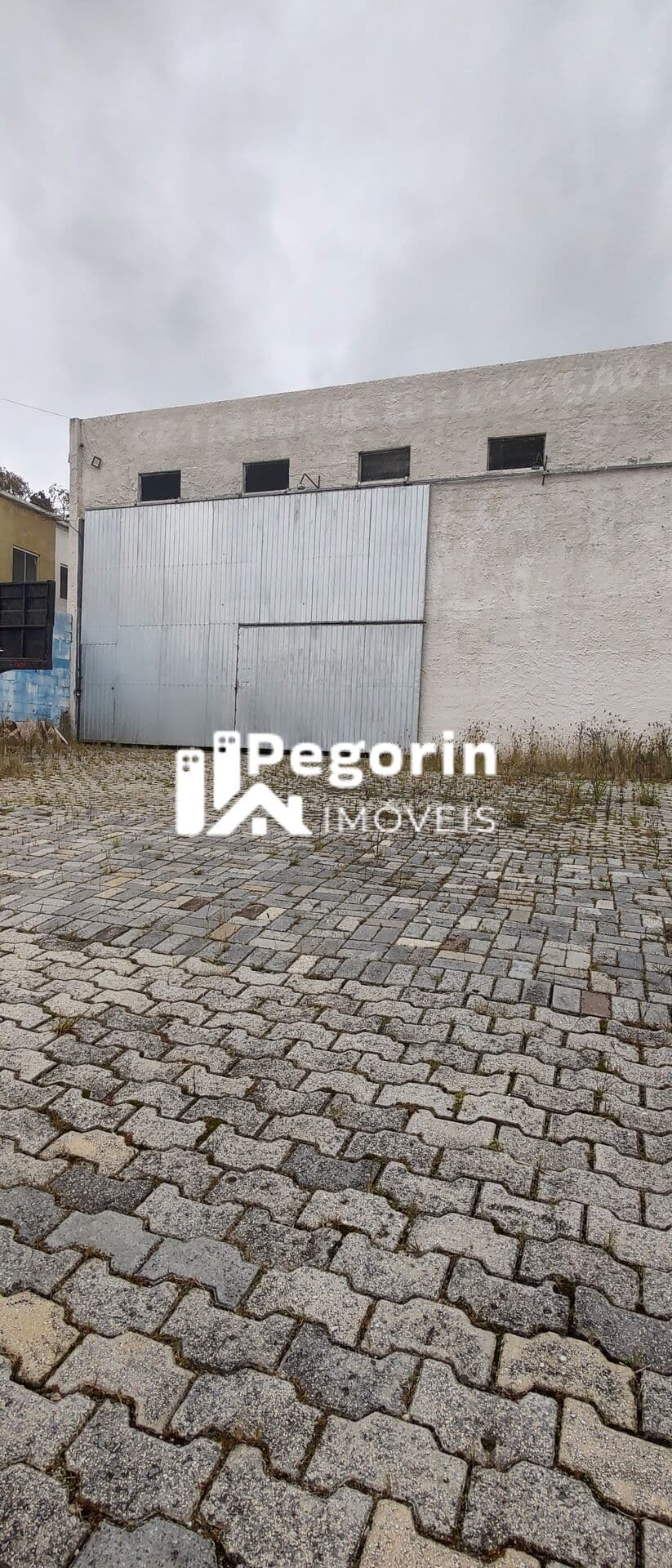Galpão à venda em São José dos Pinhais, Guatupê, 270,00m²