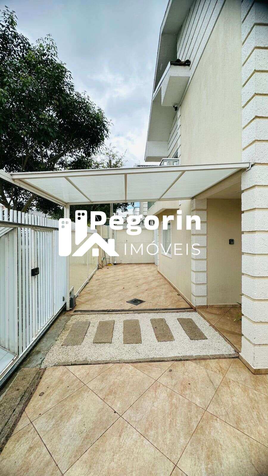 Sobrado à venda em Curitiba, Atuba, com 3 quartos, 110m²