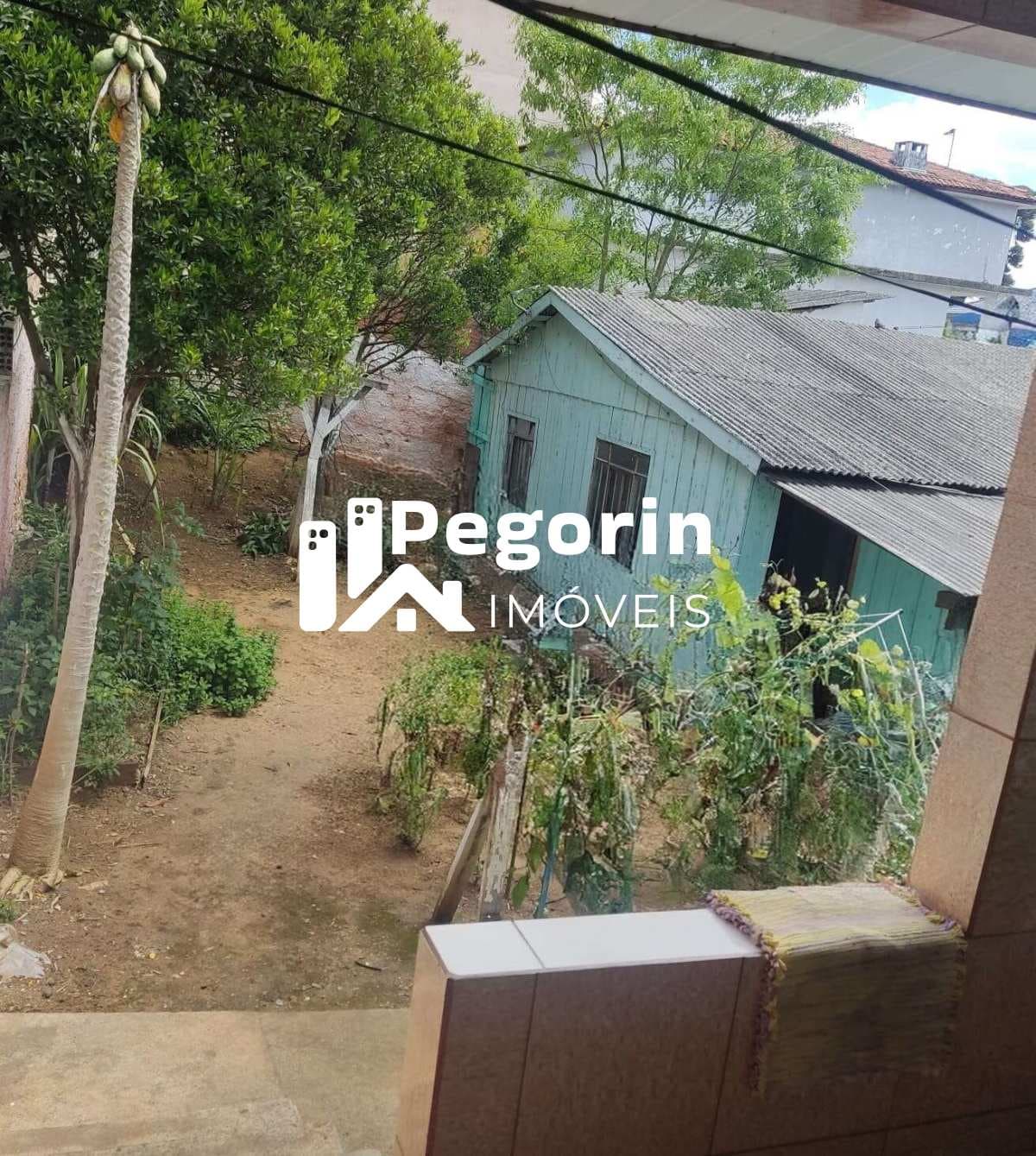 Sobrado à venda em Colombo, Roça Grande, com 7 quartos, 220m²