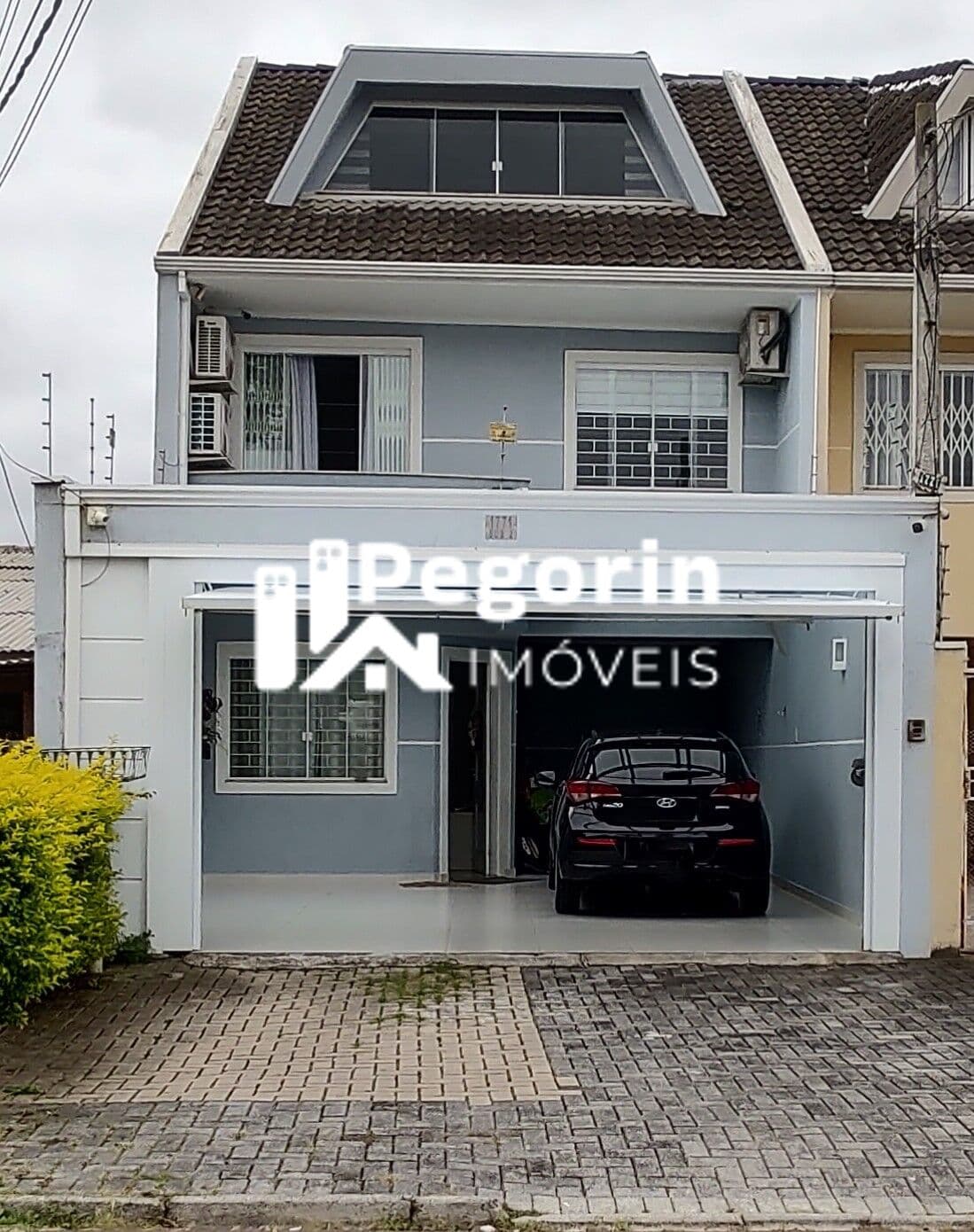 Sobrado à venda em Curitiba, Cajuru, com 3 quartos, 168,00m²