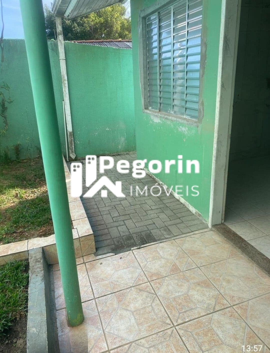 Casa 02 Quartos Padrão com quintal