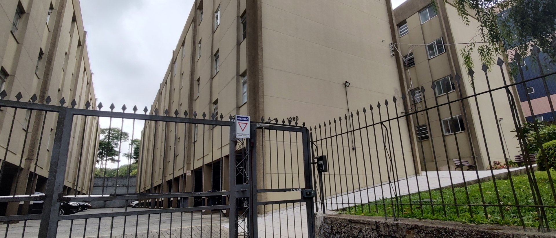 Apartamento com 03 quartos no Alto Tarumã Curitiba