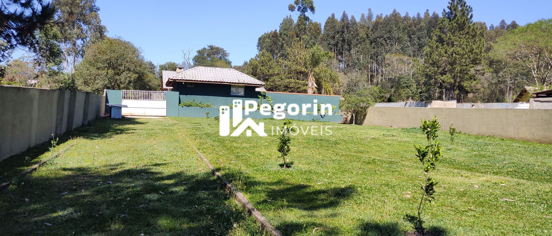 Chácara à venda em Campina Grande do Sul, Roseira, com 5 quartos, 192,00m² - Pegorin Imóveis