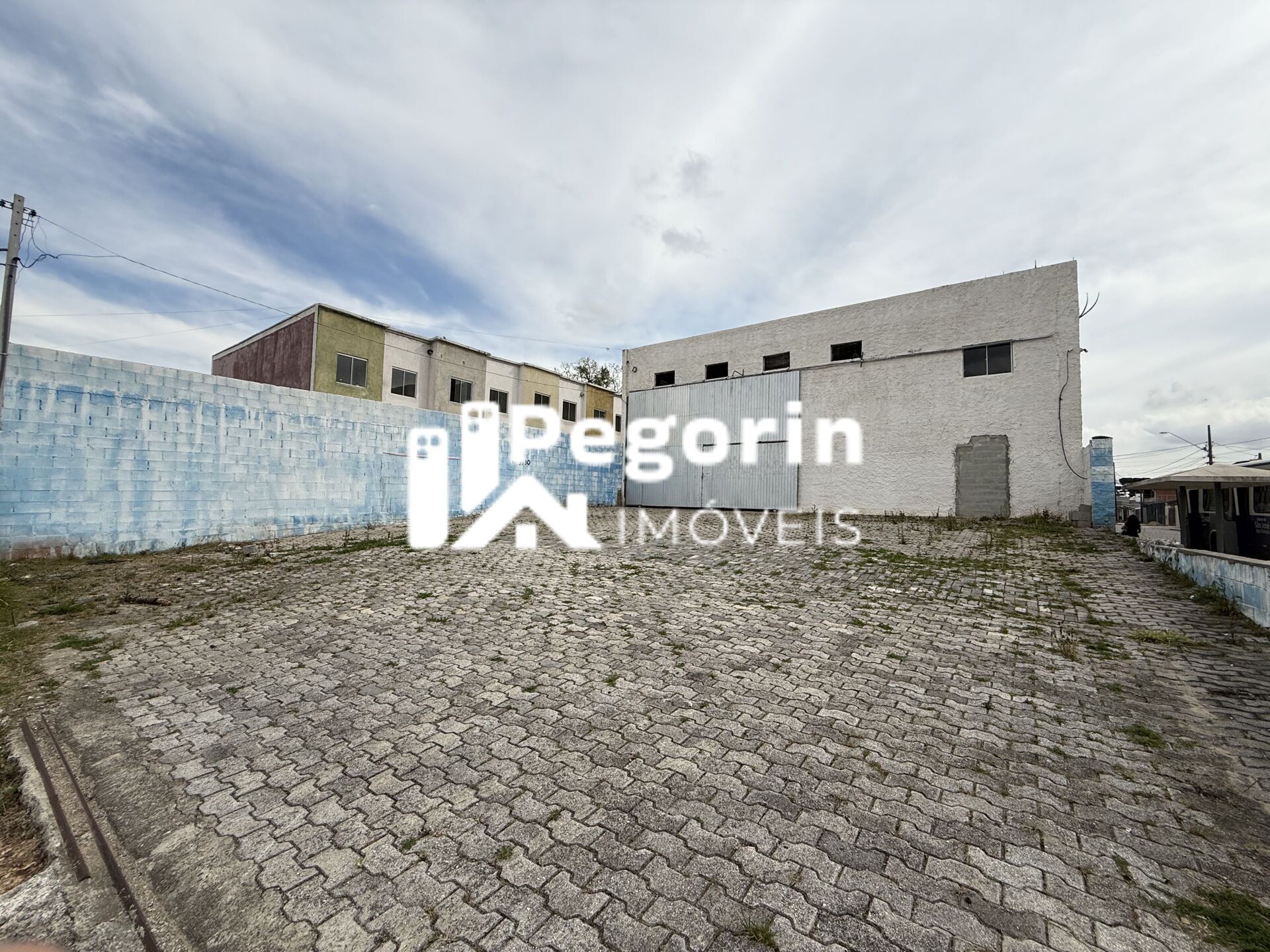 Galpão à venda em São José dos Pinhais, Guatupê, 270,00m²