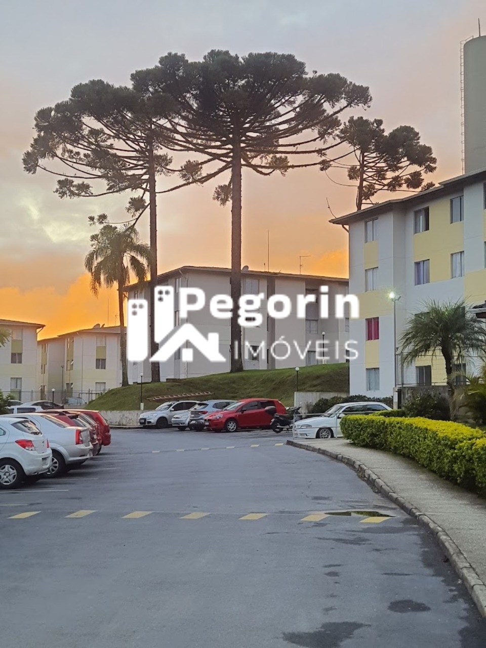 Apartamento à venda em Curitiba, Santa Cândida, com 2 quartos, 45,00m² - Pegorin Imóveis